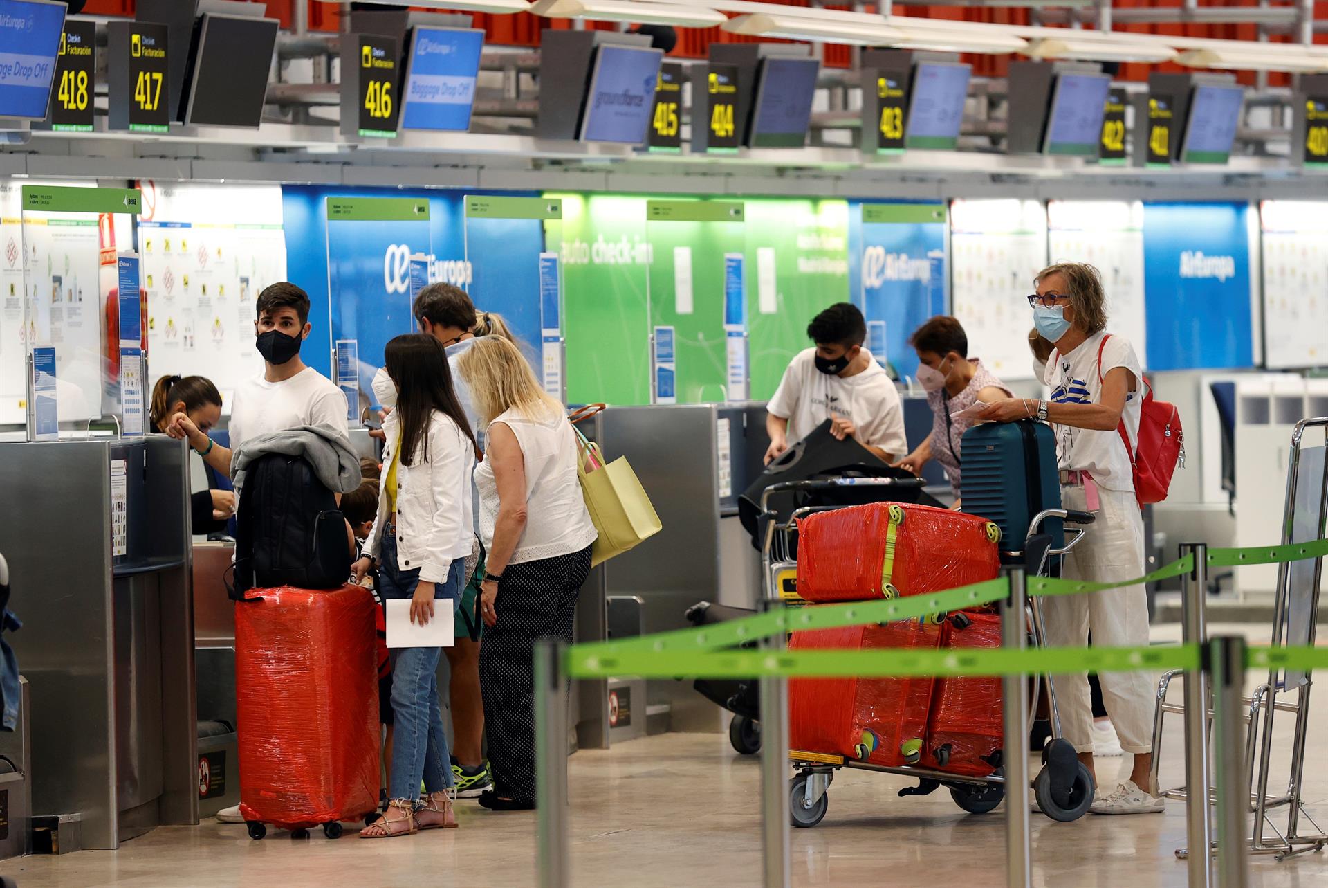 Un Dron Provoca Desv Os Y Retrasos De Vuelos En Barajas