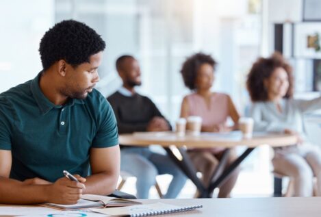 ¿Hasta qué punto es normal ser antisocial? Responden expertos en psicología