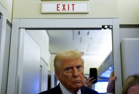 Un tribunal declara ilegal el veto de Trump a las personas trans en las Fuerzas Armadas