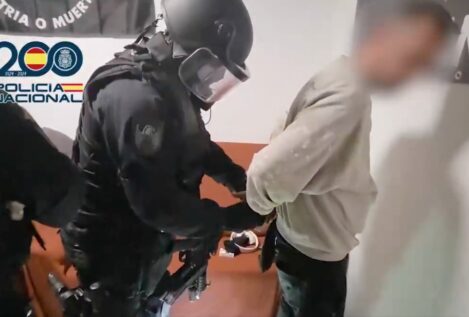 Cuatro mossos heridos por impedir choques de neonazis y antifascistas en Barcelona
