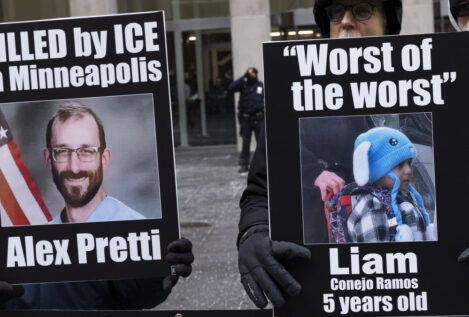 Un tribunal bloquea una ley de California que obliga al ICE a portar una identificación