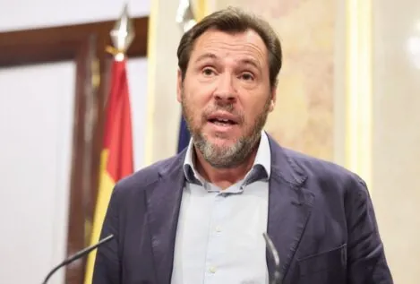 Abascal apunta al Gobierno «corrupto» por los accidentes ferroviarios: «Ábalos está en prisión»