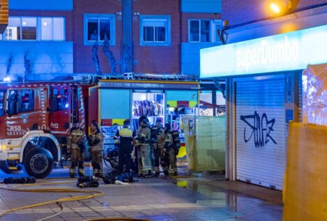 La UME trata de apagar en Murcia un incendio que ya ha arrasado 400 hecáreas