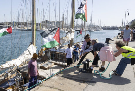 Centenares de personas piden en Barcelona la liberación de dos activistas de la flotilla