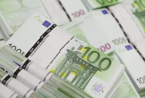 Bruselas empeora su previsión sobre la deuda española por el descontrol de las pensiones