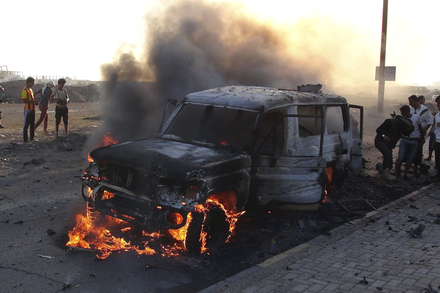 La coalición árabe reanuda los bombardeos sobre los hutíes
