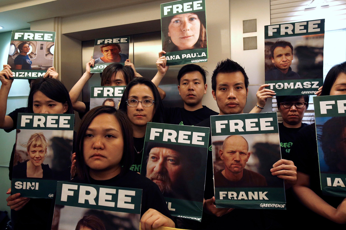 Greenpeace exige al consulado de Rusia en Hong Kong la liberación de los 20 activistas encarcelados