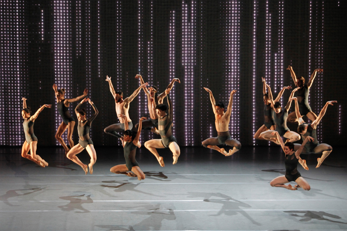 La Sydney Dance Company de Australia presenta 2 One Another en el Gran Teatro Nacional de Lima