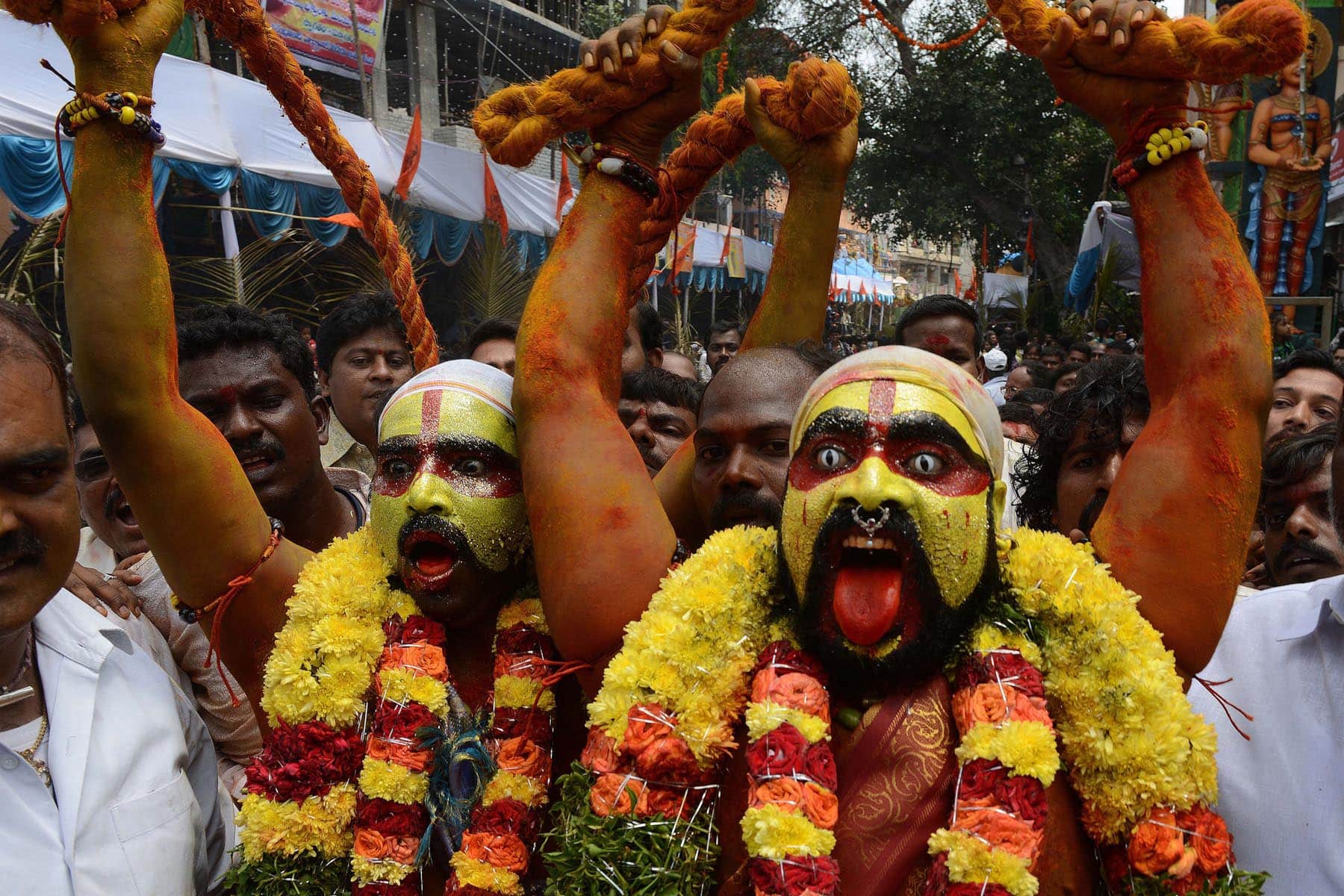 Miles de devotos hinduistas finalizaron ayer las celebraciones del Festival de Bonalu en el templo S