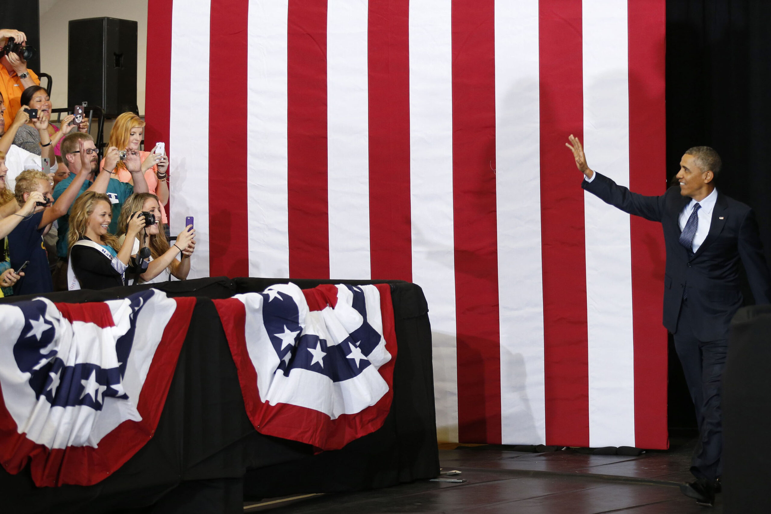 El presidente de Estados Unidos, Barak Obama, dio comienzo ayer en la Universidad de Knox, Illinois,