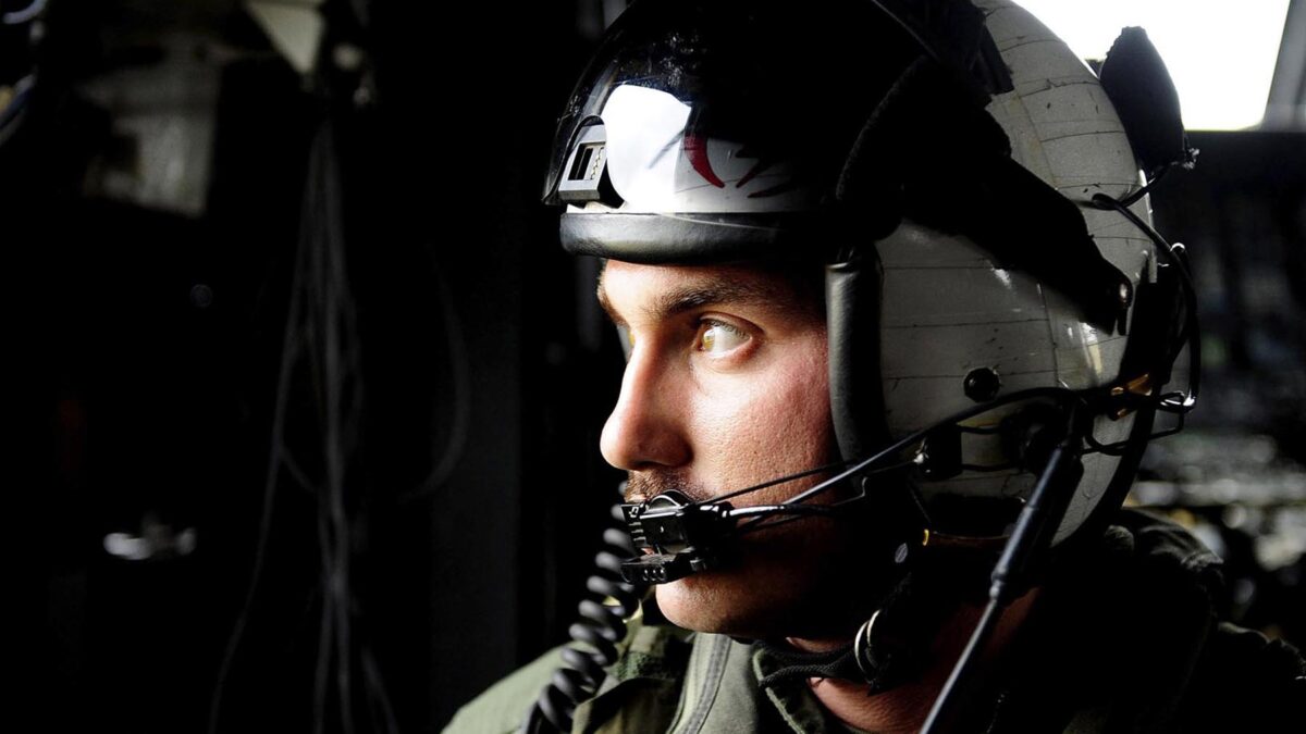 La Marina estadounidense sigue evaluando “el mejor plan” para recuperar las cuatro bombas arrojadas