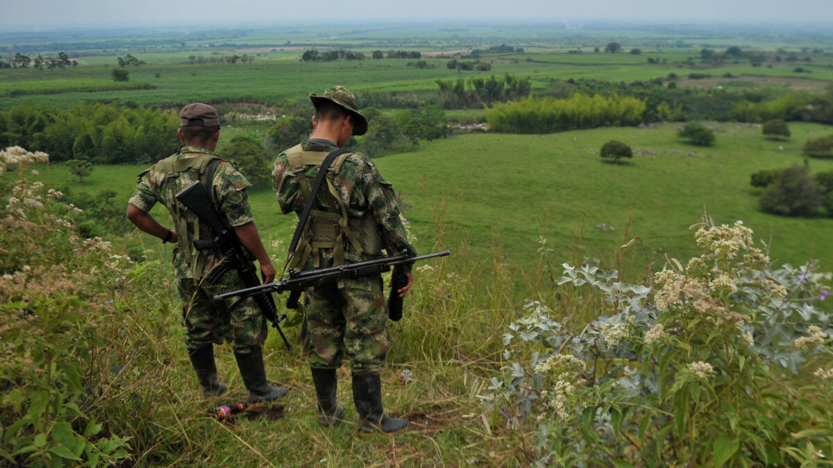 El informe ‘¡Basta ya! Colombia: memorias de guerra y de dignidad’ ha revelado que unas 220 mil pers