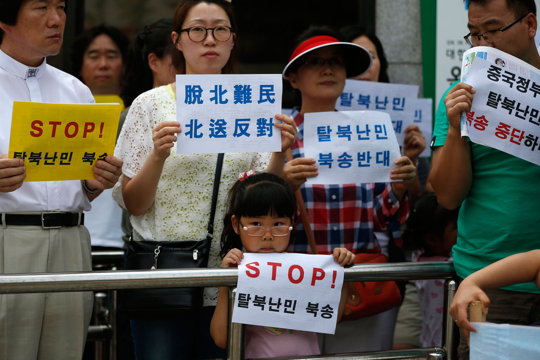Corea del Sur. Decenas de cristianos se reunieron ayer frente a la embajada de China en Seúl para pe