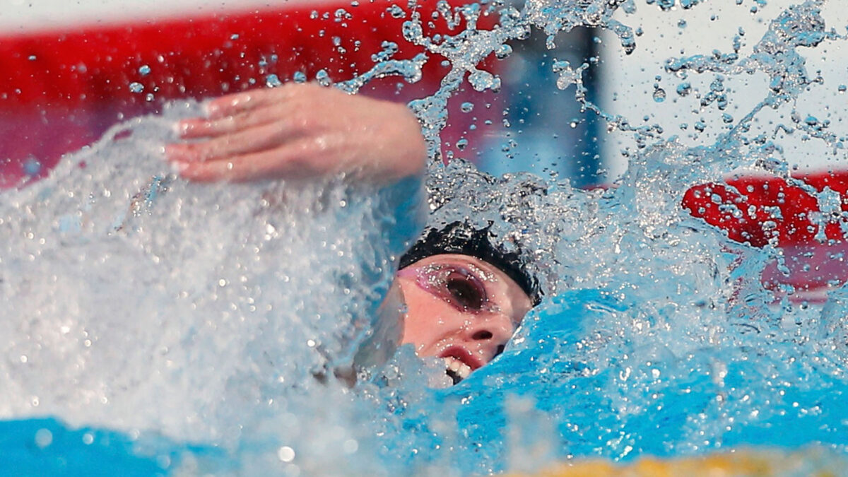 España. La nadadora Missy Franklin llevó ayer a Estados Unidos a imponerse en los 4x200m libres y su