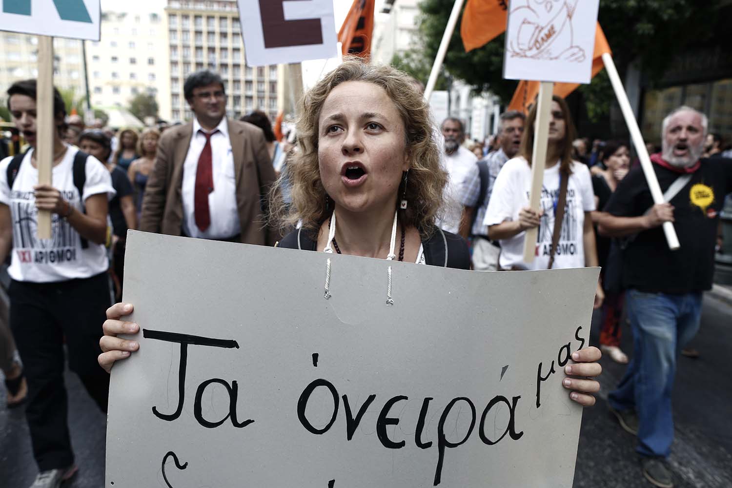 La huelga de los maestros ha abierto una semana que se prevé de protestas en Grecia