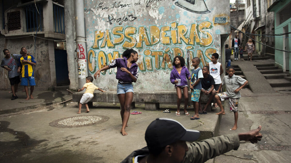 El ‘passinho’, un nuevo baile surgido en las favelas de Río de Janeiro, cruza a las redes sociales