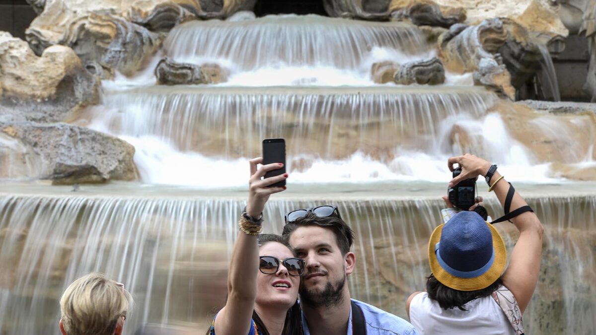 Especial Un mundo pequeño. La Fontana de Trevi es la fuente barroca más grande y famosa de Roma