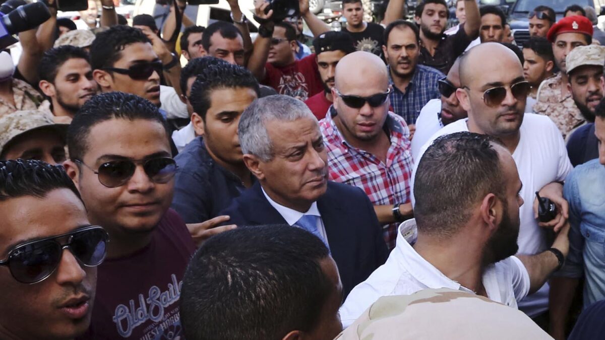 Liberan al primer ministro de Libia Ali Zeidan, secuestrado por un grupo de exrebeldes