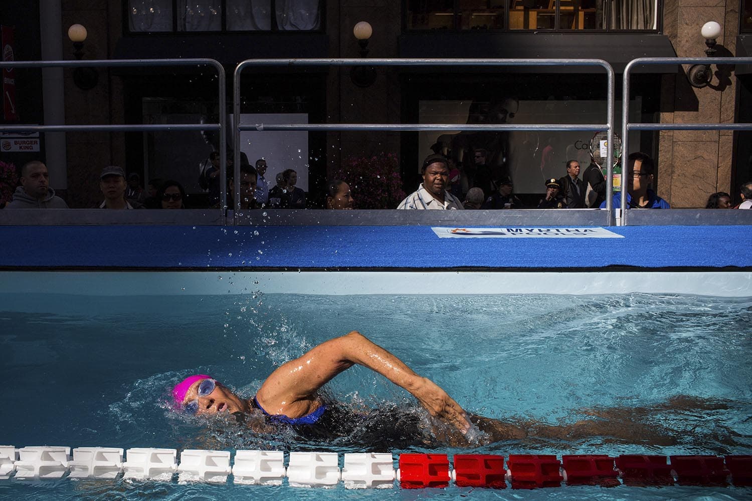 Diana Nyad se propone un nuevo reto: nadar durante 48 seguidas en una piscina en Manhattan