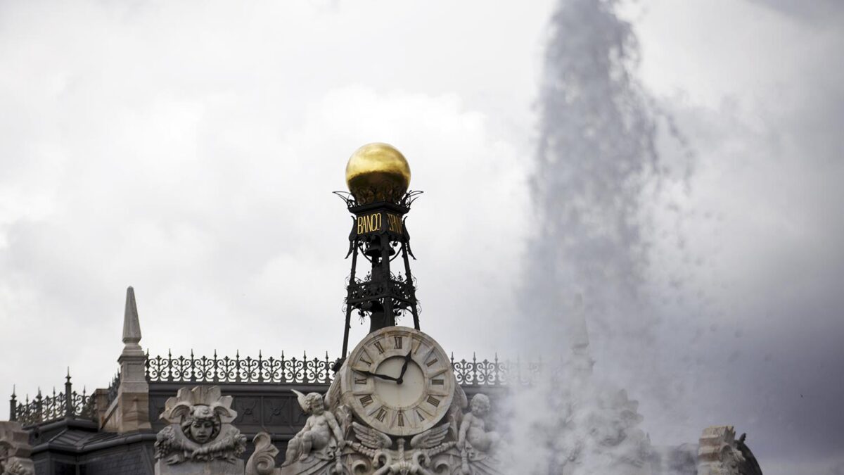 La economía de España crece un 0,1% y sale de la recesión técnica dos años y medio después