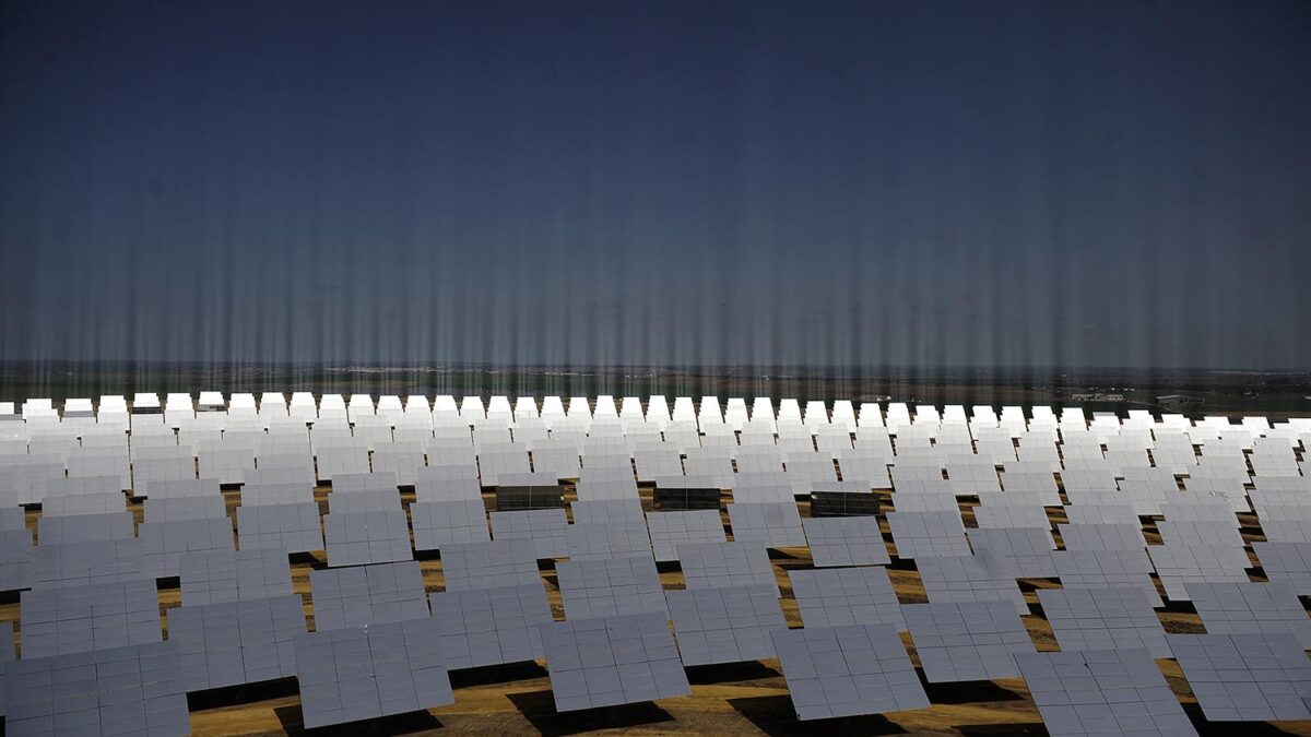 Iberdrola insiste en la necesidad de suprimir la producción de energía con tecnología solar