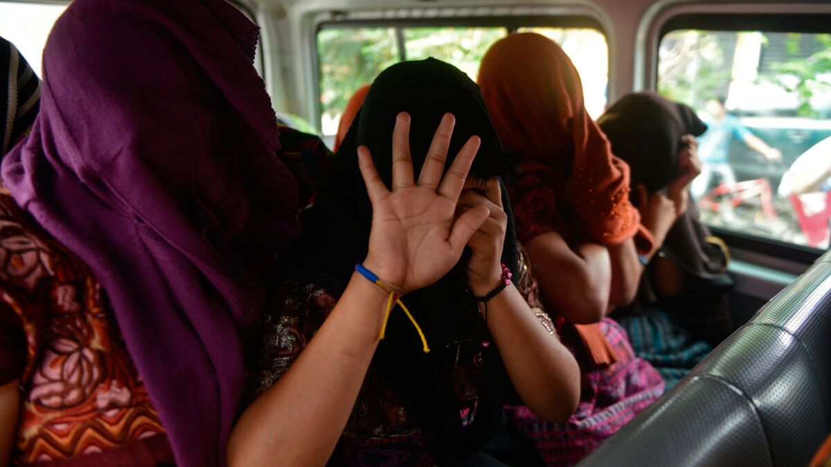 Rescatan en Guatemala a 42 mujeres indígenas que eran explotadas en casas y tiendas