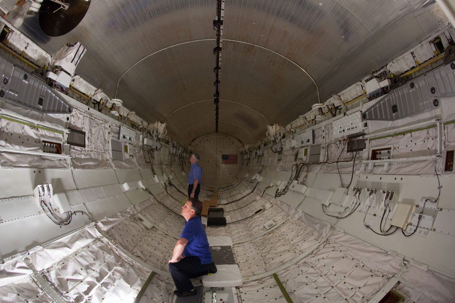 El Centro Científico de California celebra la llegada del transbordador espacial Endeavour