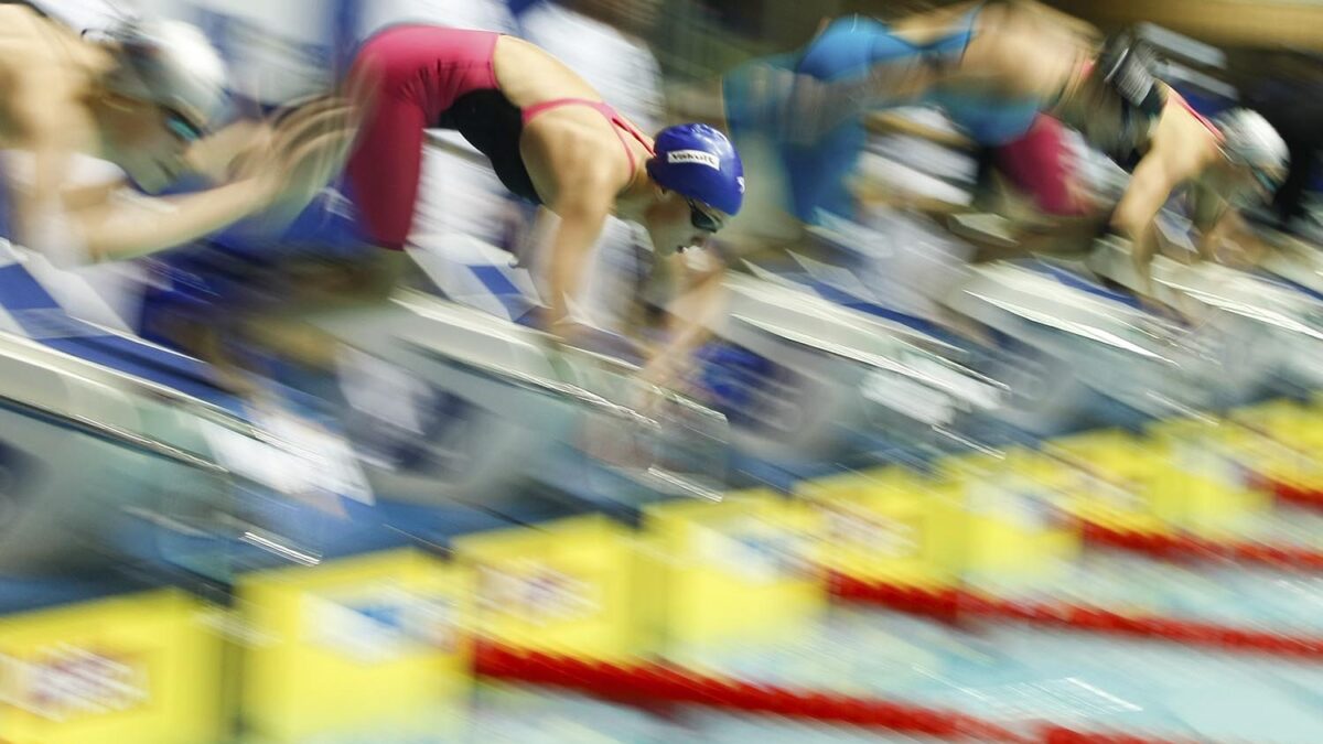 Las nadadoras Melani Costa y Mireia Belmonte logran las medallas de oro y plata en 400 m libres