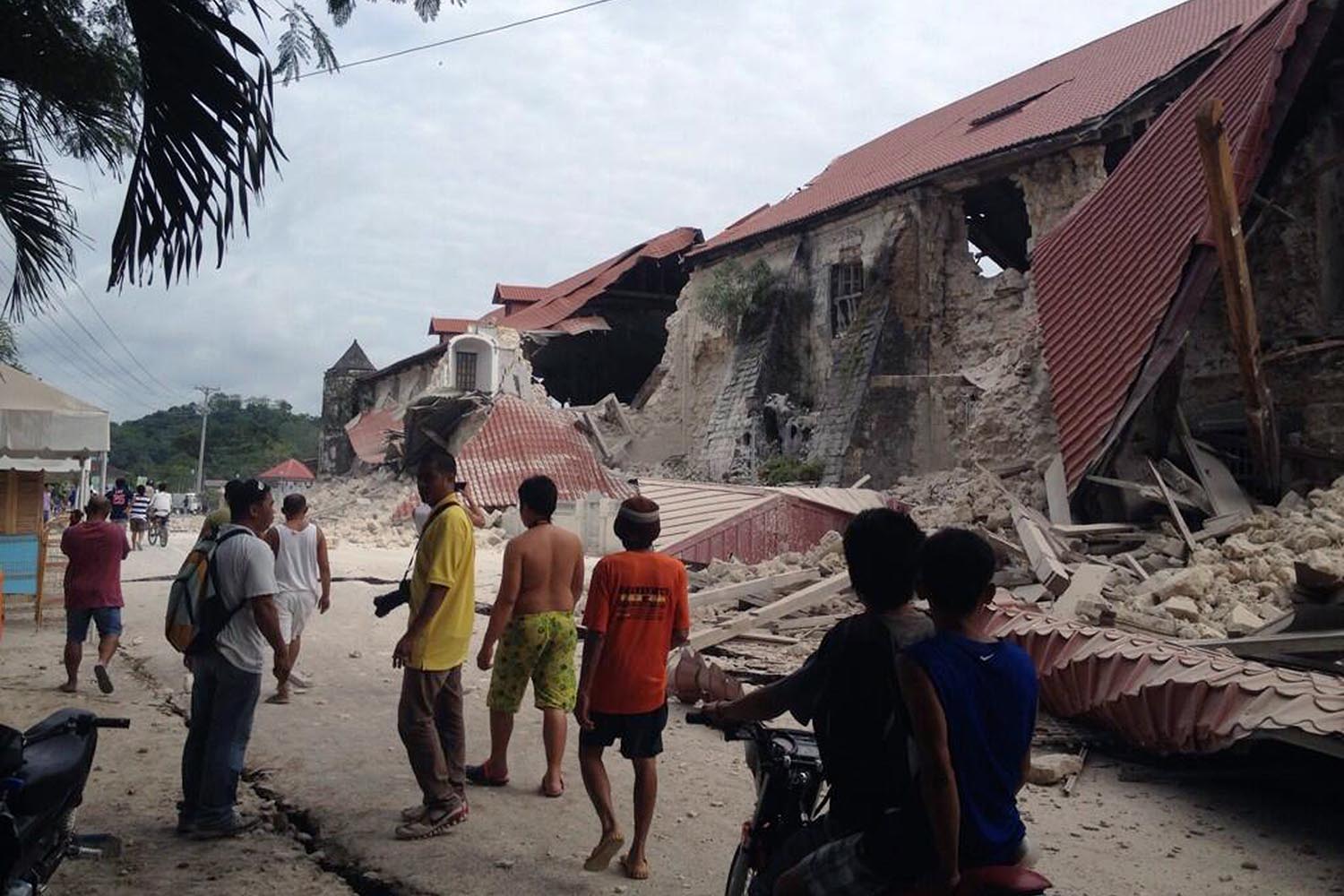 Un terremoto de 7,2 grados deja al menos 20 muertos en Filipinas