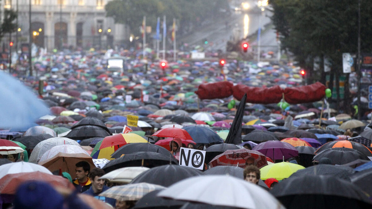 Decenas de miles de personas marchan en España contra el proyecto LOMCE y los recortes en educación