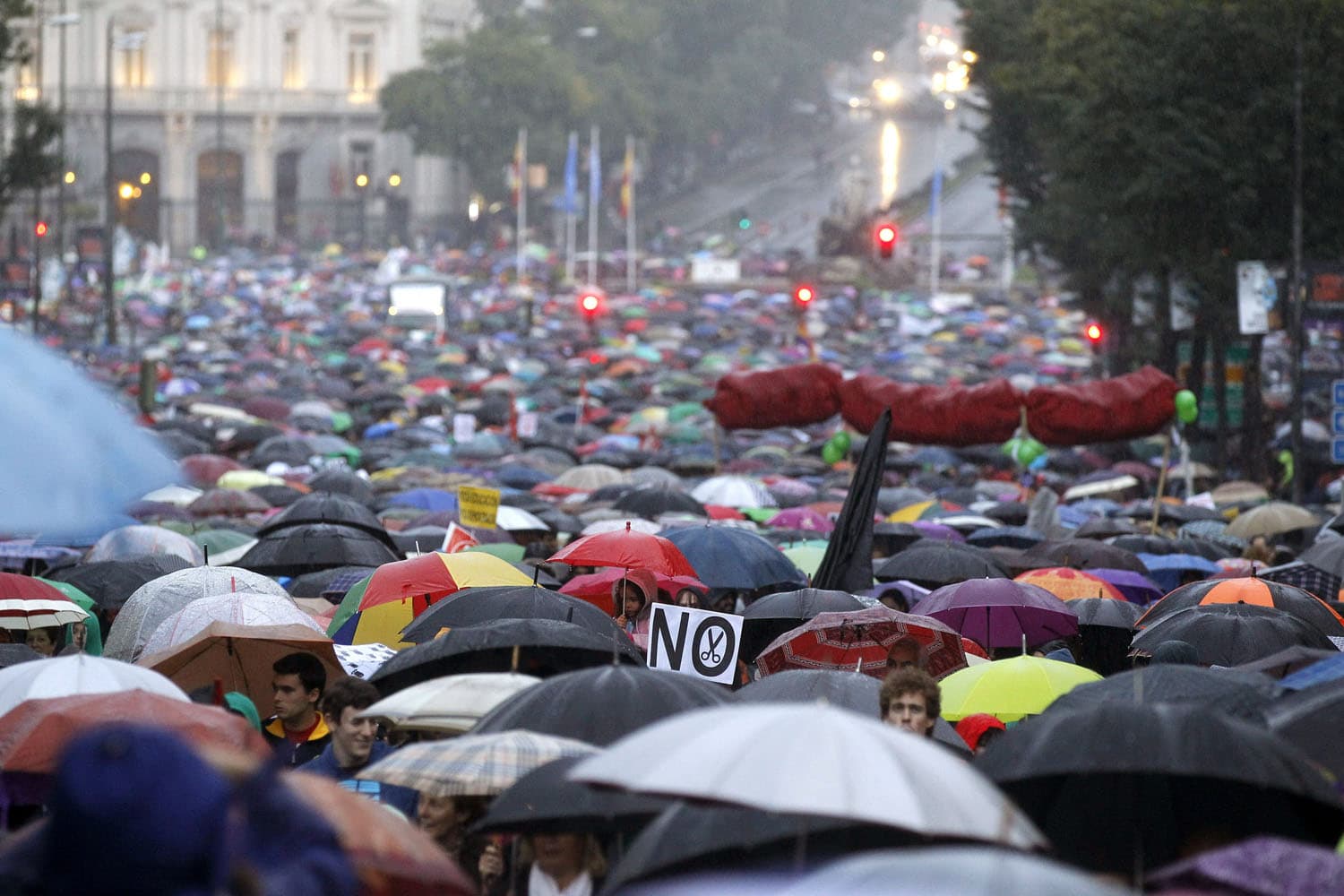 Decenas de miles de personas marchan en España contra el proyecto LOMCE y los recortes en educación