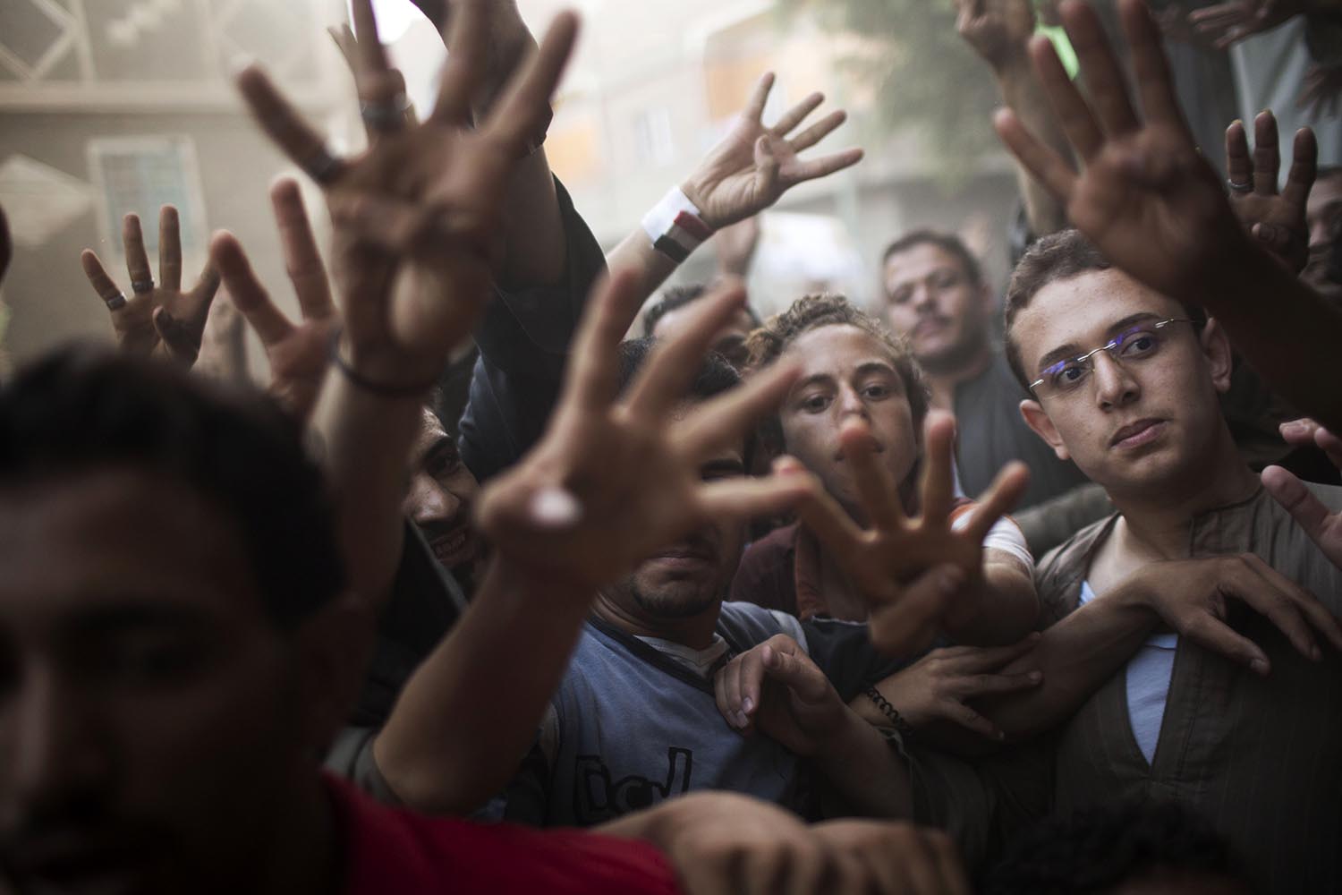 El gobierno de Egipto anuncia que la prohibición de los Hermanos Musulmanes es cuestión de horas