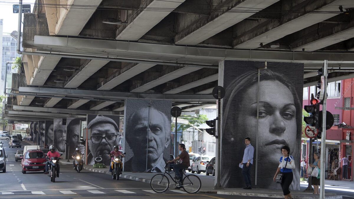 La artista Raquel Brust presenta el proyecto ‘Giganto’ en el viaducto São Paulo