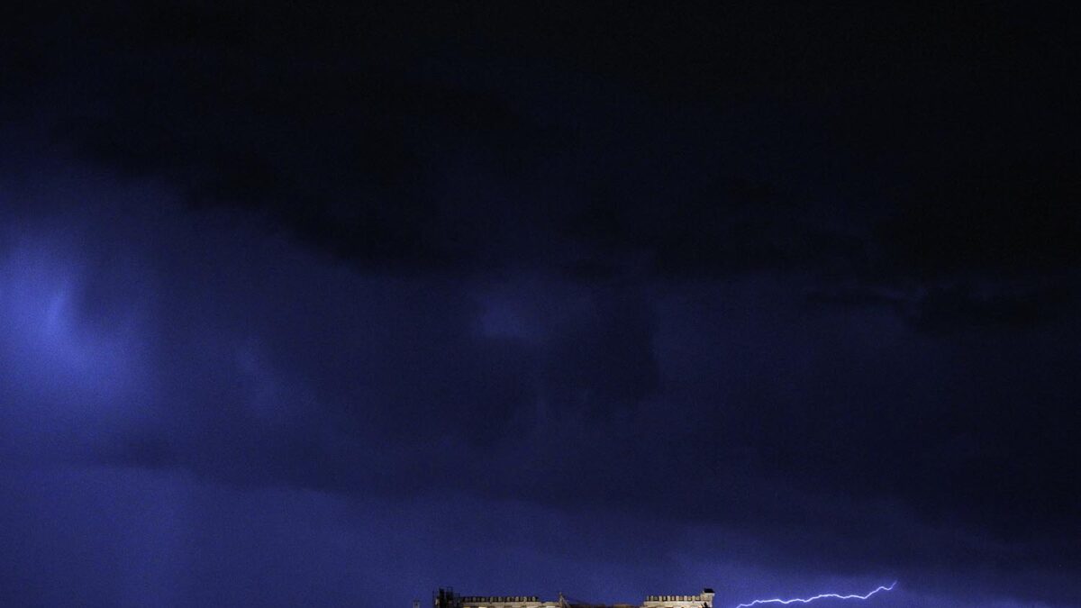 Una racha de lluvias torrenciales sorprende a Atenas y causa inundaciones en otras ciudades griegas