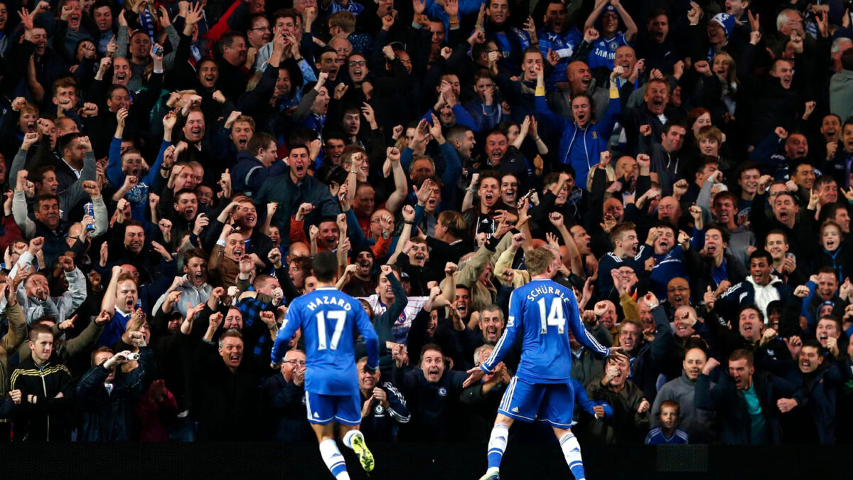 El Chelsea gana al Manchester City por 2-1 y se coloca a dos puntos del Arsenal, que sigue líder