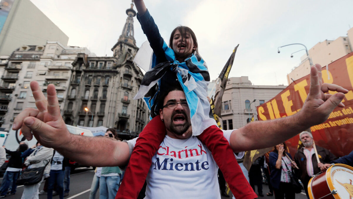 La Corte Suprema de Argentina declara constitucional la Ley de Medios y rechaza el recurso de Clarín