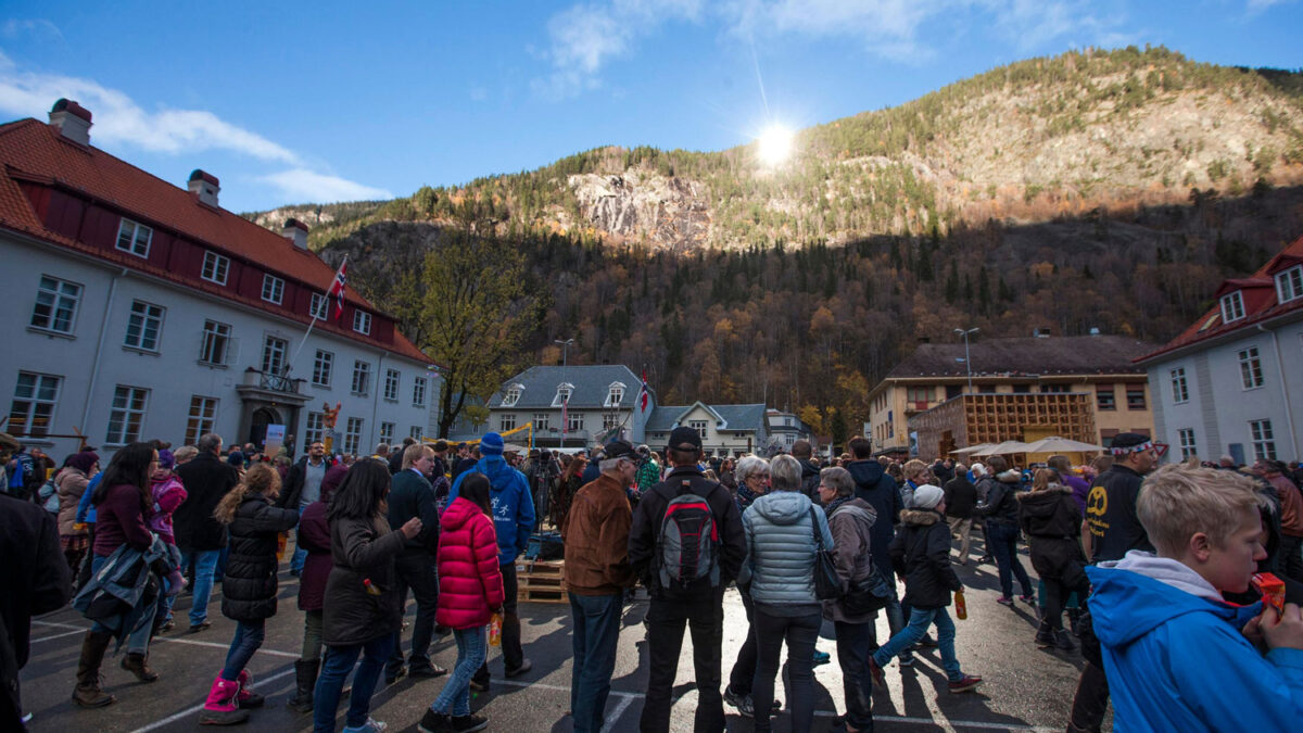 Se inaugura en Noruega un sistema para tener la luz solar que no reciben durante 6 meses al año