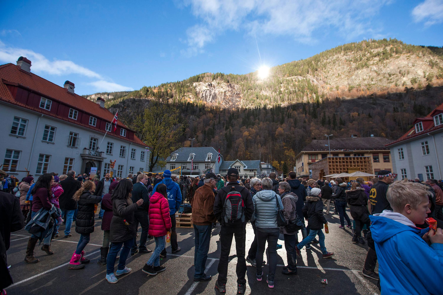 Se inaugura en Noruega un sistema para tener la luz solar que no reciben durante 6 meses al año