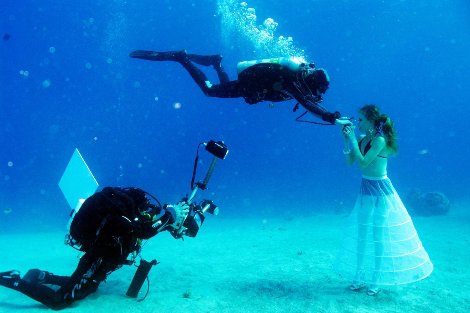 Se celebra un concurso de fotografía submarina de moda en el Mar Rojo, en Israel