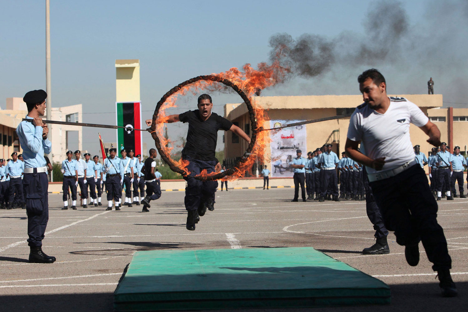 Trípoli acoge el acto de graduación de una nueva promoción de policías libios