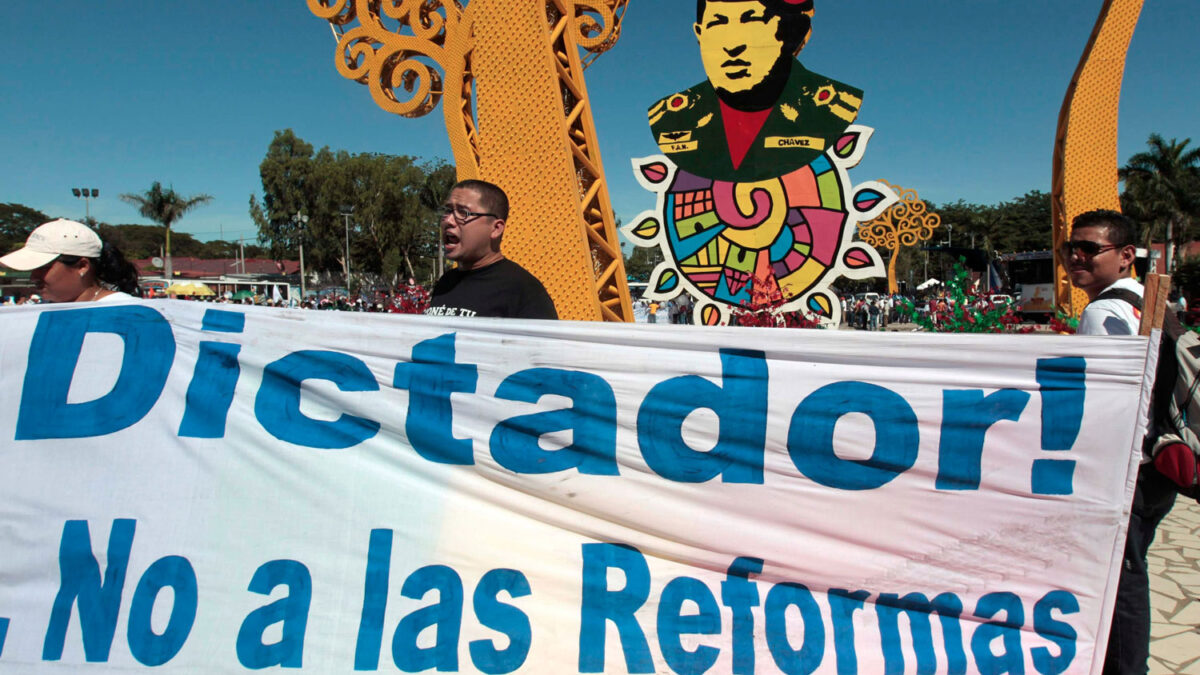 Protestas contra las reformas a la Constitución que propone el presidente de Nicaragua.