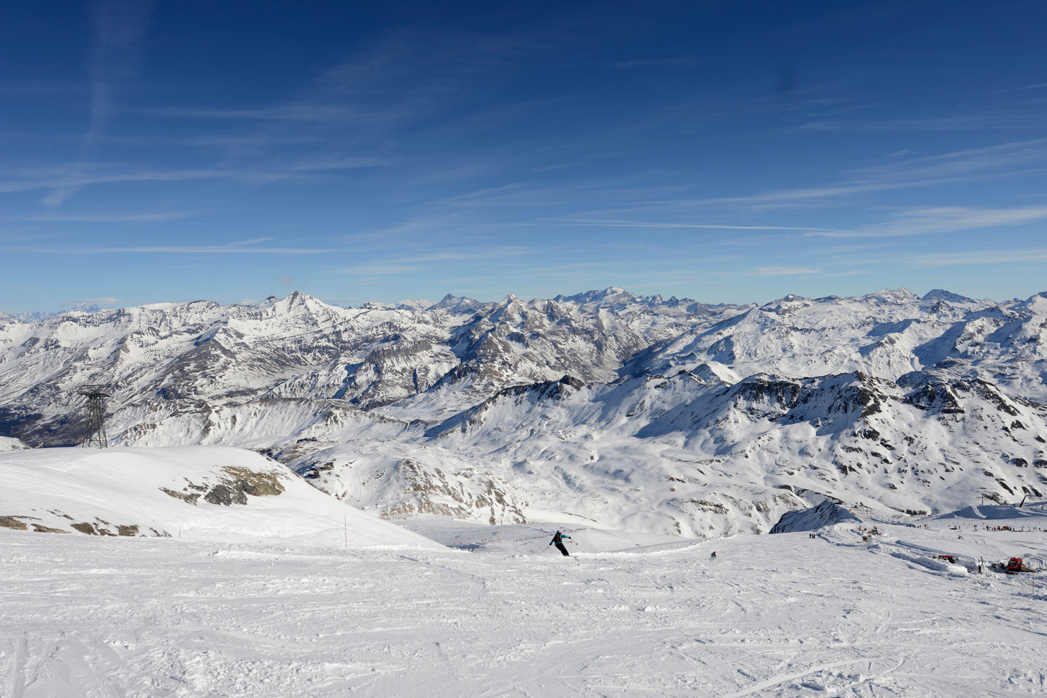 Temporada de esquí 2013-2014. La nieve ya adorna las cumbres de Europa y Andorra