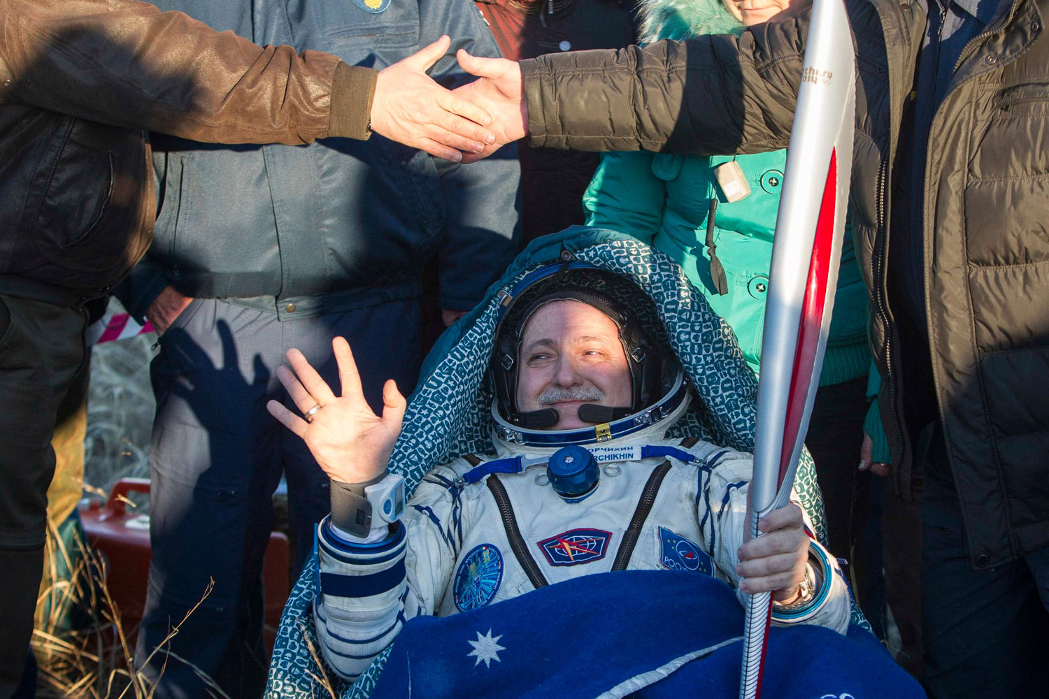 La Soyuz aterriza en Kazajistán trayendo de vuelta a la antorcha de Sochi y a sus tres tripulantes