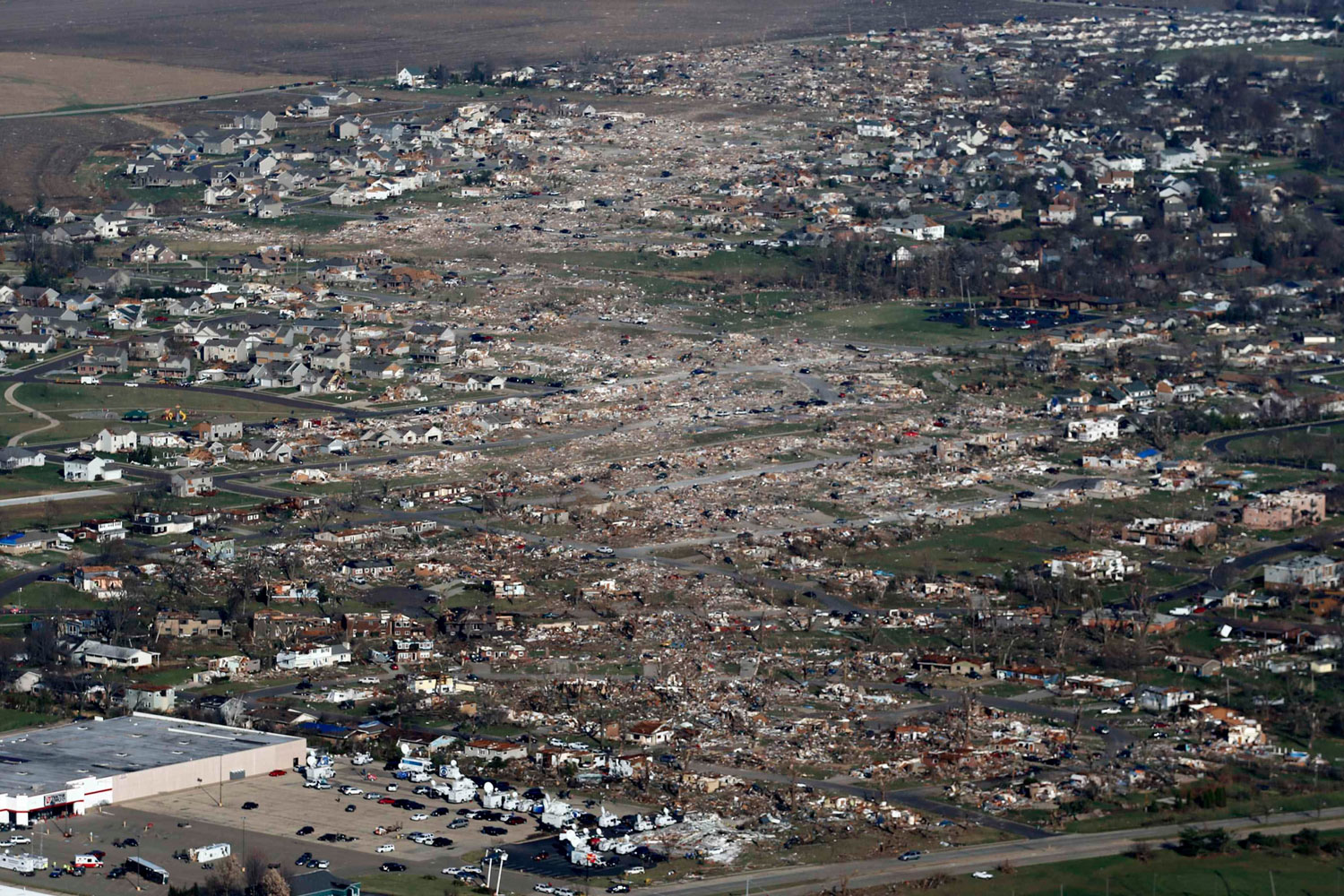 El aluvión de tornados deja su huella devastadora en Washington