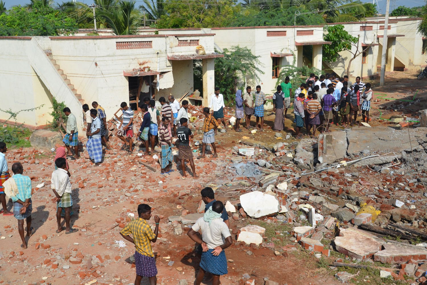 Mueren seis personas en una explosión en India