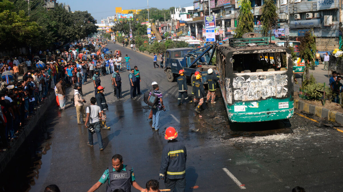 18 muertos en protestas en Bangladesh.