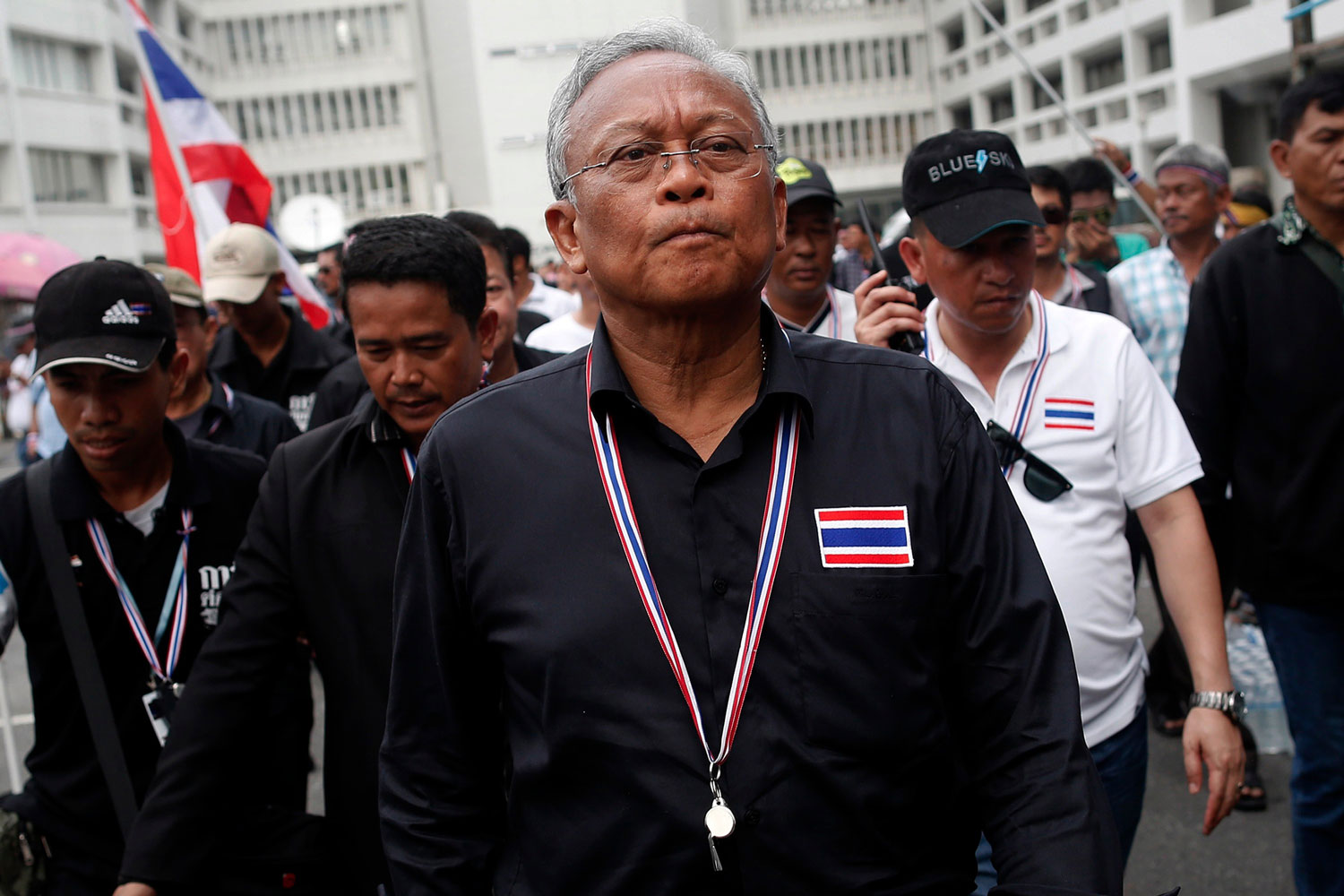 Tailandia aprueba una orden de detención contra uno de los líderes de los manifestantes
