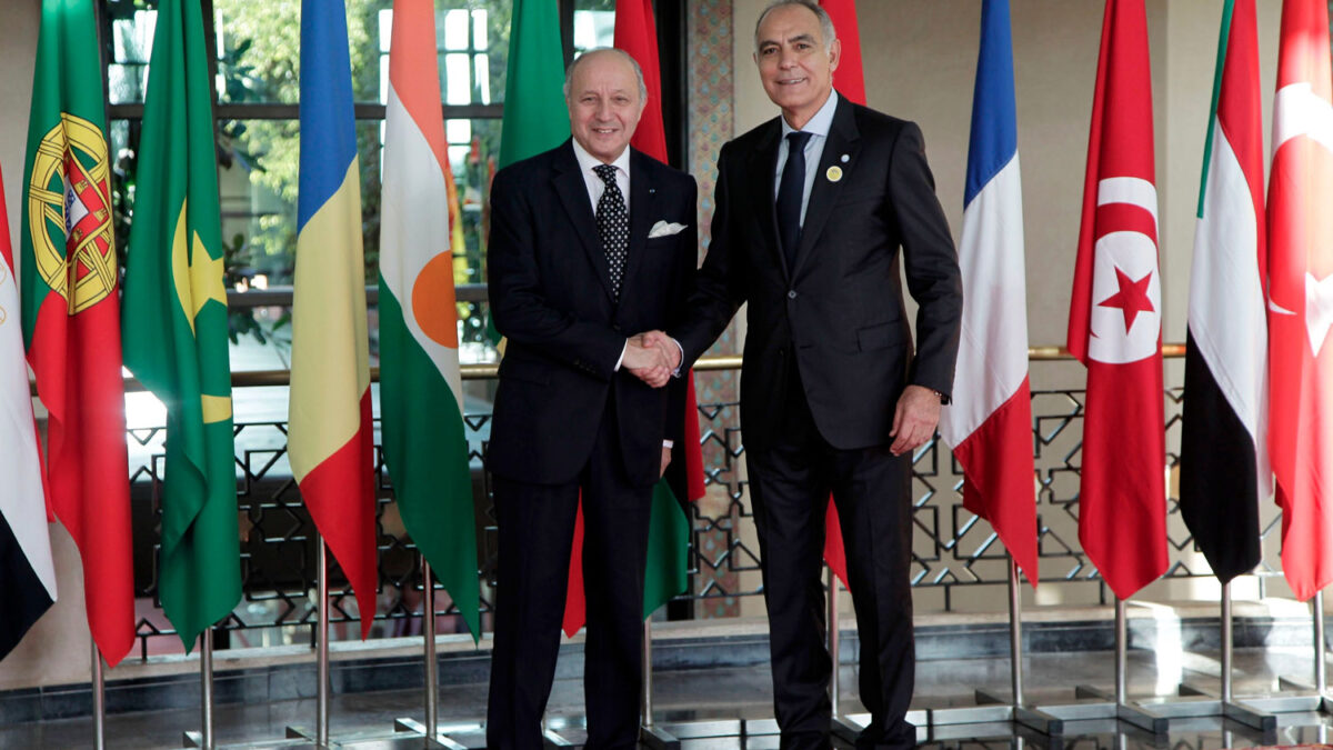 Salaheddine Mezouar, Laurent Fabius y otros ministros de exteriores se han reunido en Rabat