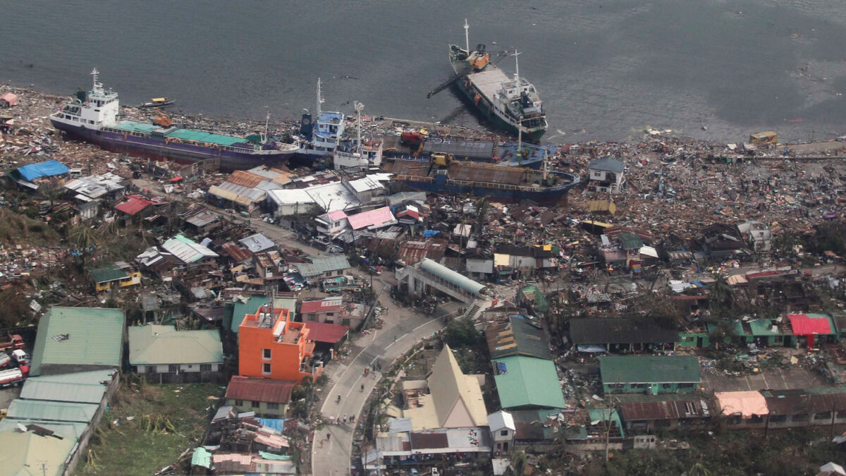 Tras arrasar Filipinas, el supertifón se dirige ahora hacia Vietnam y China