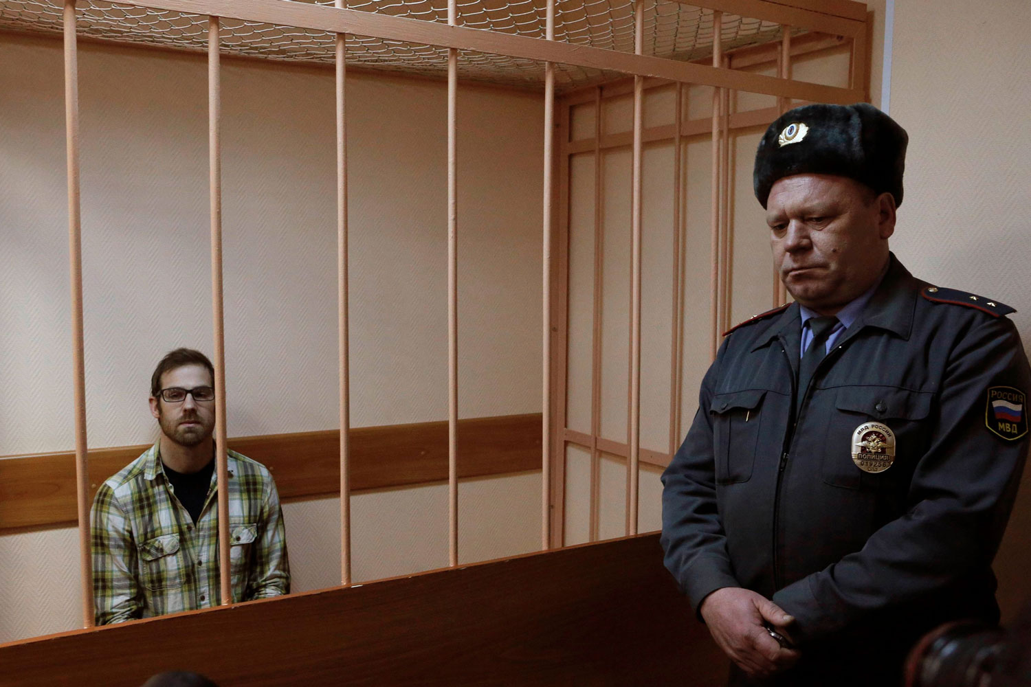 Comienzan a liberar a los activistas de Greenpeace detenidos en Rusia
